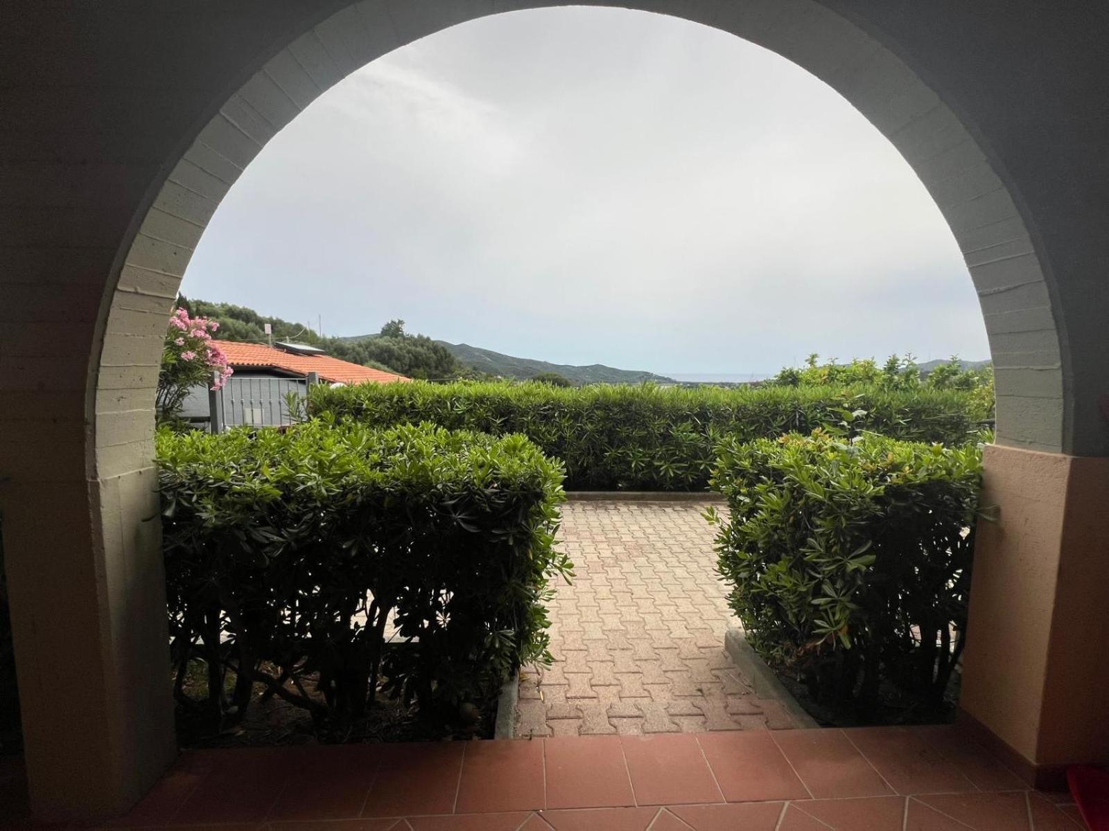 Residence Le Solane マリーナ・ディ・カンポ エクステリア 写真