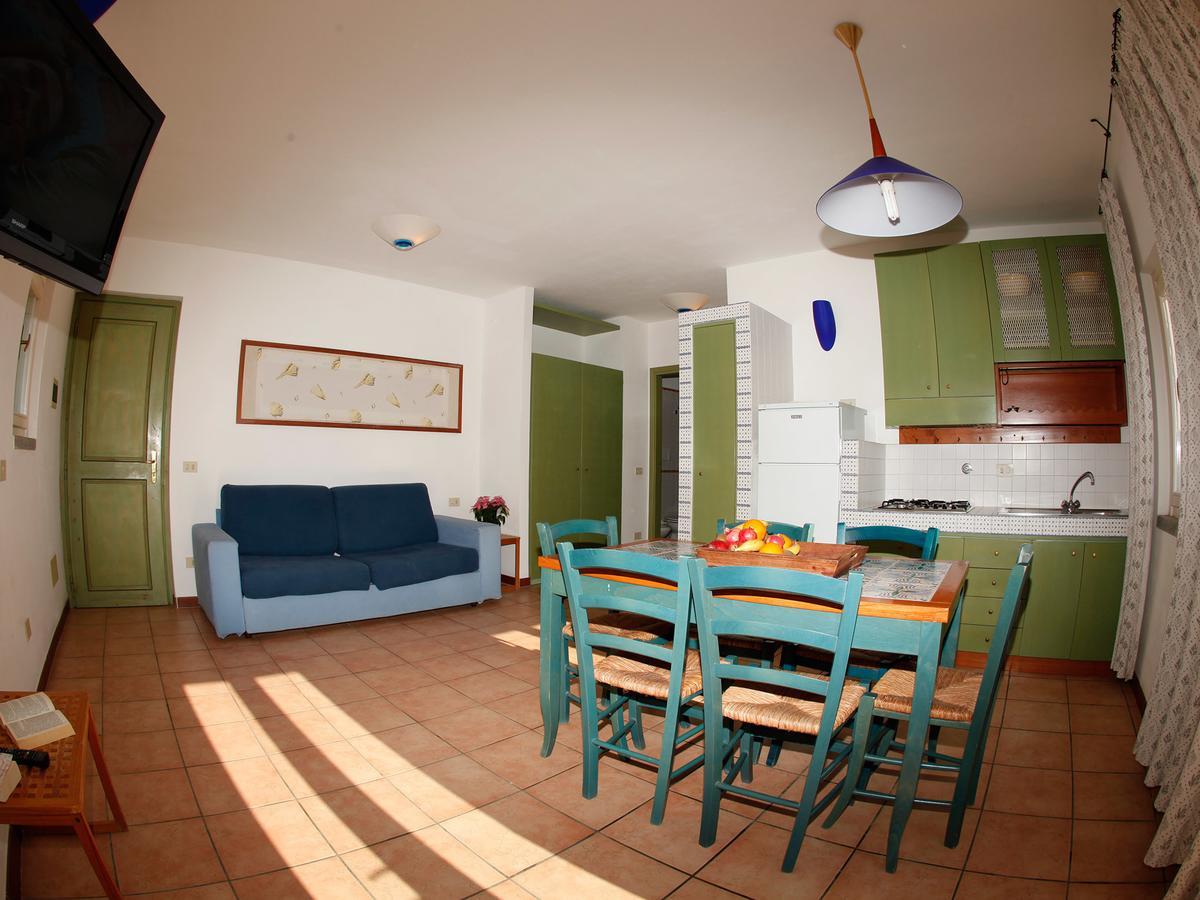 Residence Le Solane マリーナ・ディ・カンポ 部屋 写真